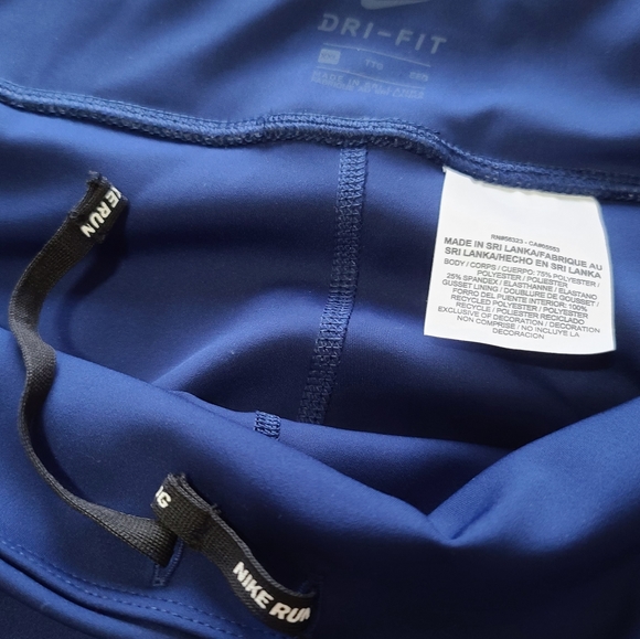 NWOT Women's Nike Running Crop Leggings - Blue, Size XXL - Picture 2 of 4